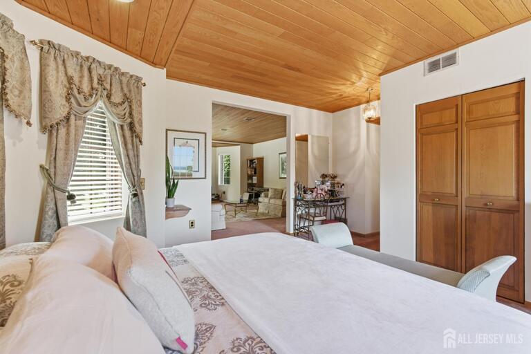 Photo 19 of 329 S Pine Avenue, South Amboy NJ 08879, South Amboy, NJ