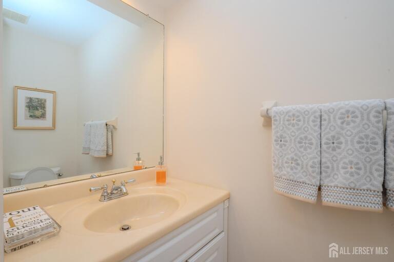 Photo 7 of 26 Kinglet Drive S, Plainsboro NJ 08512, Plainsboro, NJ