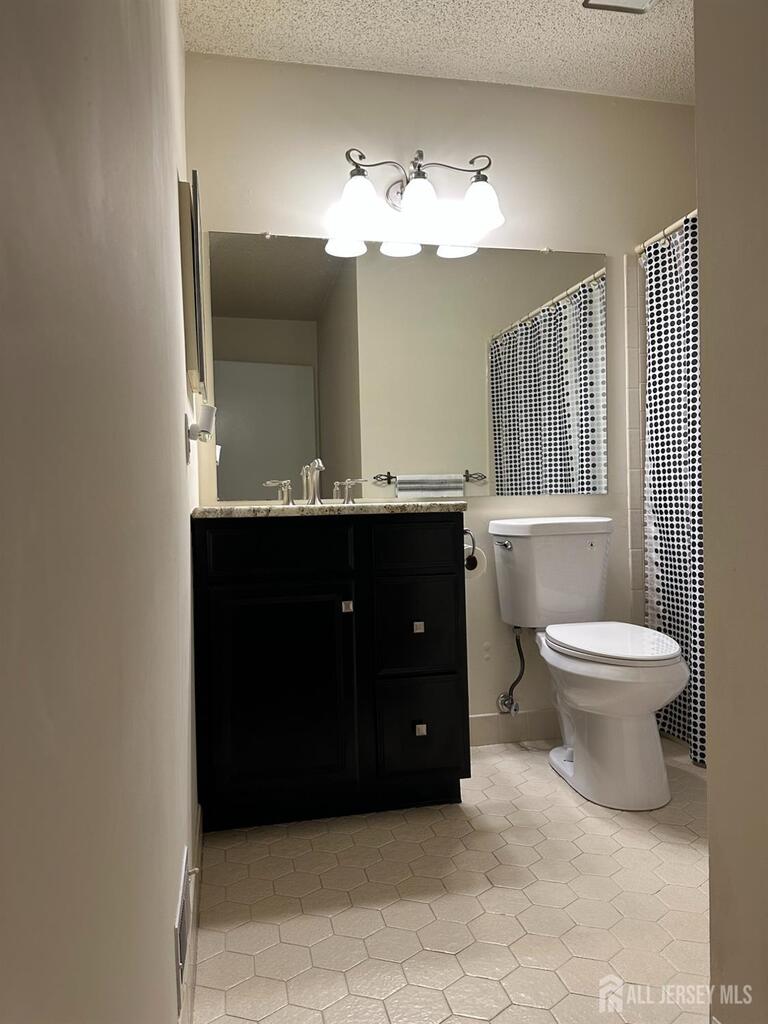 Photo 10 of 93 Griggs Place, East Brunswick NJ 08816, East Brunswick, NJ