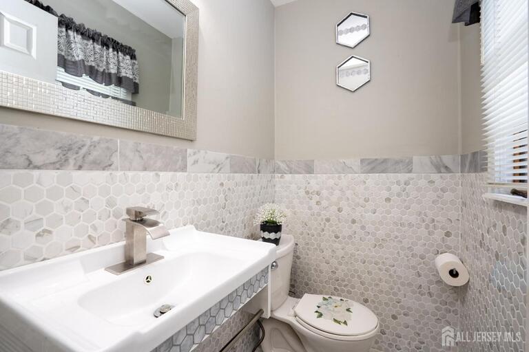 Photo 12 of 2284 Polk Avenue, North Brunswick NJ 08902, North Brunswick, NJ