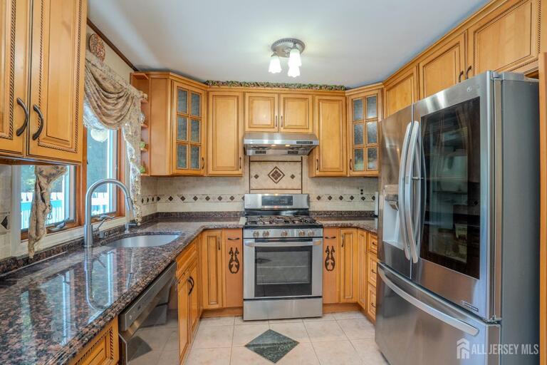 Photo 4 of 2284 Polk Avenue, North Brunswick NJ 08902, North Brunswick, NJ
