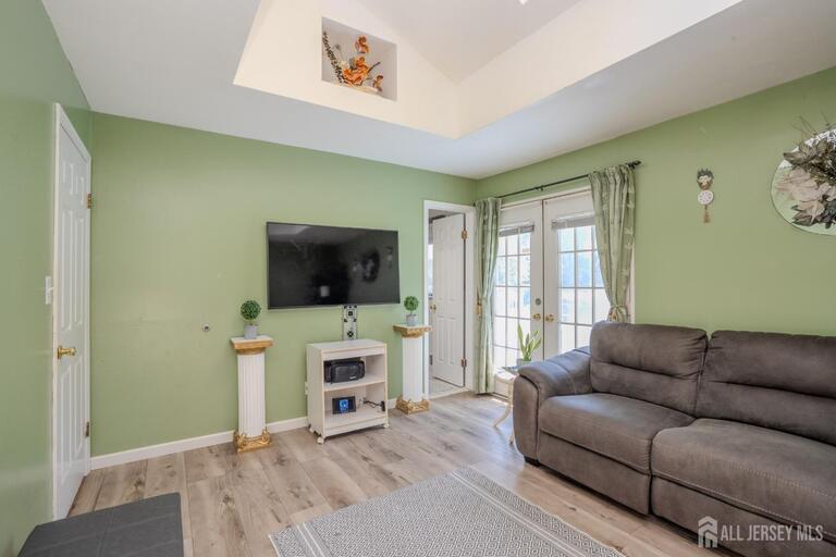 Photo 10 of 2284 Polk Avenue, North Brunswick NJ 08902, North Brunswick, NJ