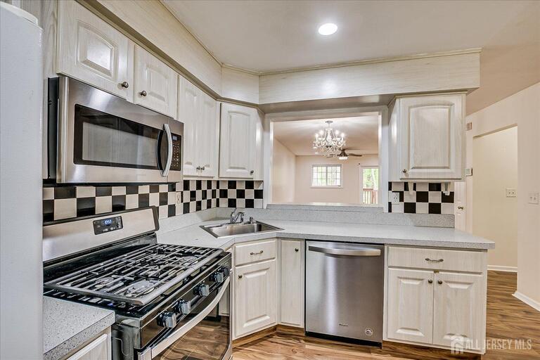 Photo 9 of 12 Tulip Court, Edison NJ 08820, Edison, NJ