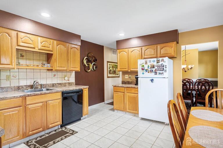 Photo 8 of 5 Camelot Drive, East Brunswick NJ 08816, East Brunswick, NJ