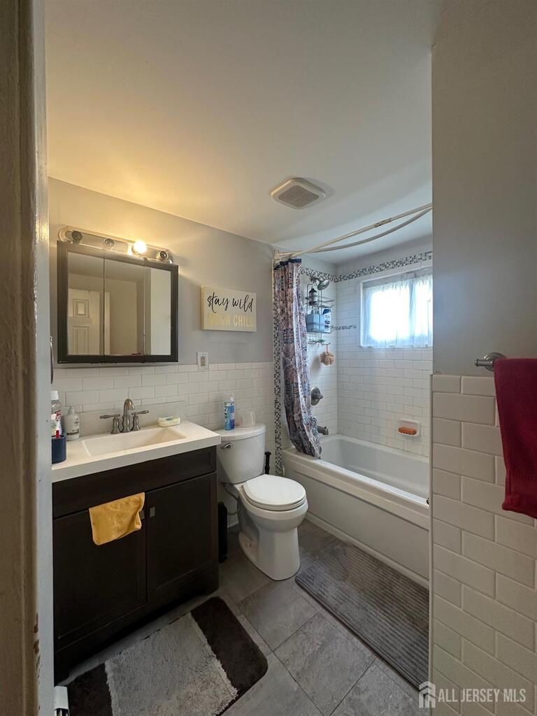 Photo 6 of 118 Markowitz Street, Carteret NJ 07008, Carteret, NJ