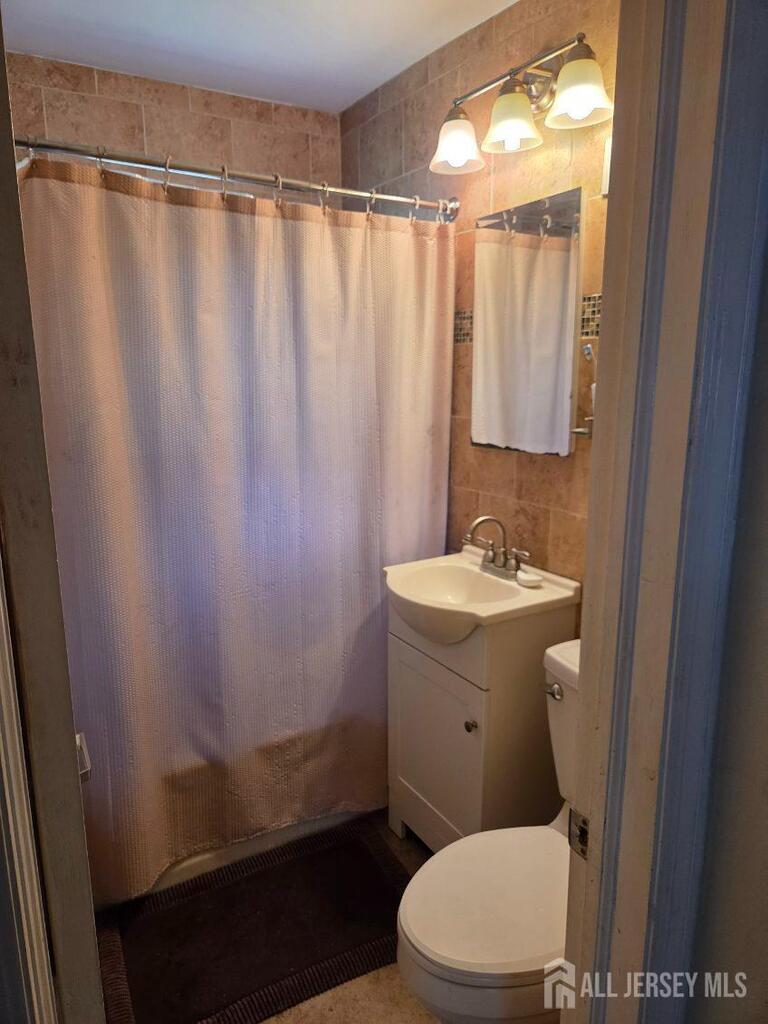 Photo 7 of 18 Victory Drive, Englishtown NJ 07726, Englishtown, NJ