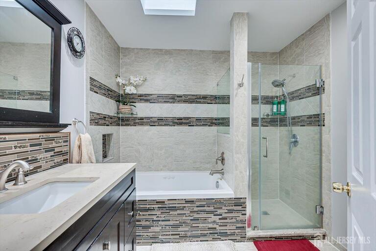 Photo 32 of 4506 Stonehedge Road, Edison NJ 08820, Edison, NJ