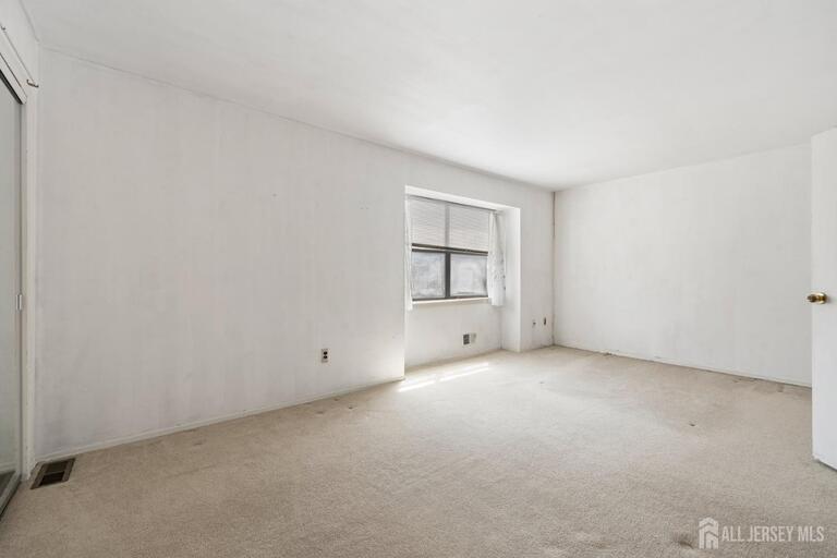Photo 17 of 703 Merrywood Drive, Edison NJ 08817, Edison, NJ