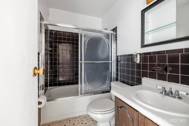 Photo 21 of 703 Merrywood Drive, Edison NJ 08817, Edison, NJ