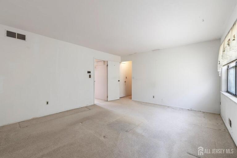 Photo 22 of 703 Merrywood Drive, Edison NJ 08817, Edison, NJ