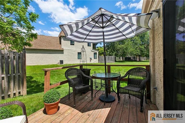 Photo 27 of 2 Park Gate Drive # 1002, Edison NJ 08820, Edison, NJ