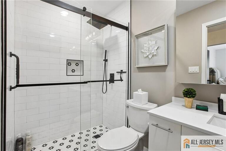 Photo 38 of 2 Park Gate Drive # 1002, Edison NJ 08820, Edison, NJ