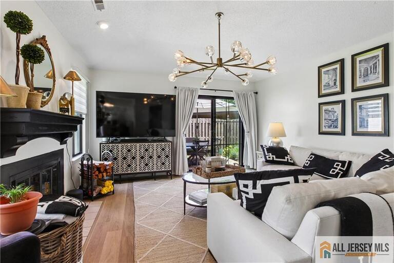 Photo 14 of 2 Park Gate Drive # 1002, Edison NJ 08820, Edison, NJ