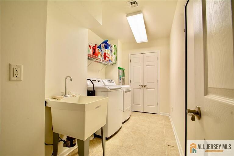 Photo 42 of 199 Amboy Avenue # 199D, Metuchen NJ 08840, Metuchen, NJ