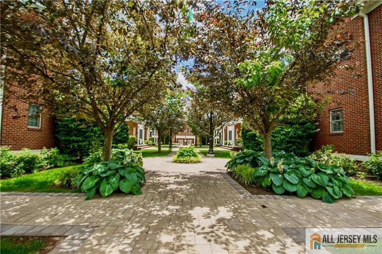 Photo 48 of 199 Amboy Avenue # 199D, Metuchen NJ 08840, Metuchen, NJ