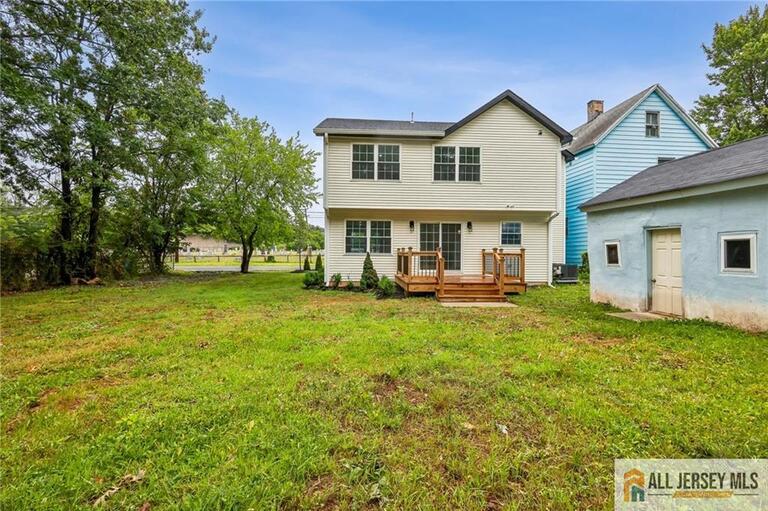 Photo 23 of 101 Saint Stephens Avenue, Keasbey NJ 08832, Keasbey, NJ