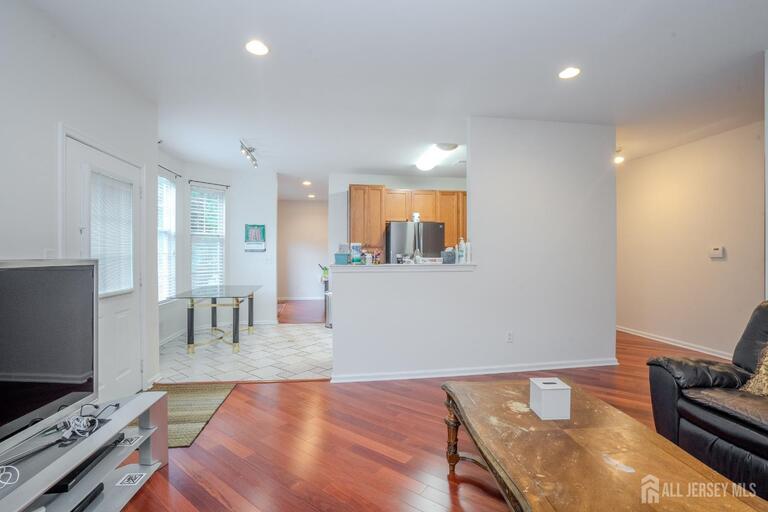Photo 10 of 1101 Cottonwood Court, North Brunswick NJ 08902, North Brunswick, NJ