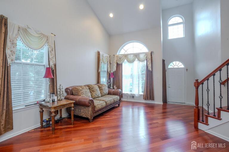 Photo 6 of 1101 Cottonwood Court, North Brunswick NJ 08902, North Brunswick, NJ