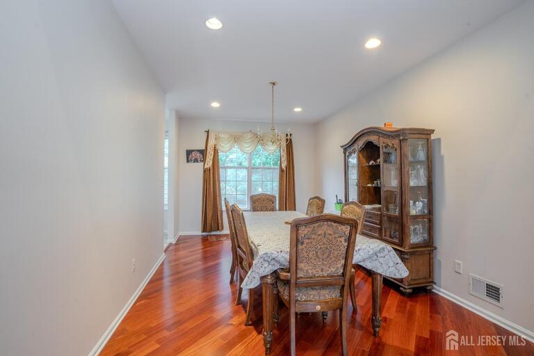 Photo 7 of 1101 Cottonwood Court, North Brunswick NJ 08902, North Brunswick, NJ