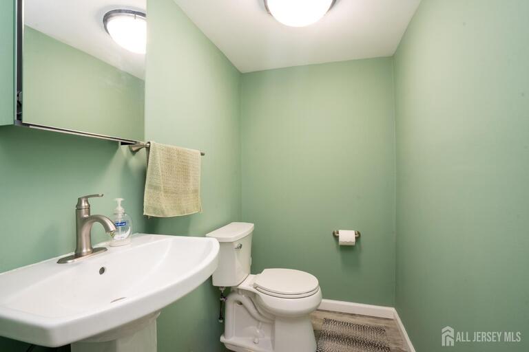 Photo 37 of 1101 Cottonwood Court, North Brunswick NJ 08902, North Brunswick, NJ