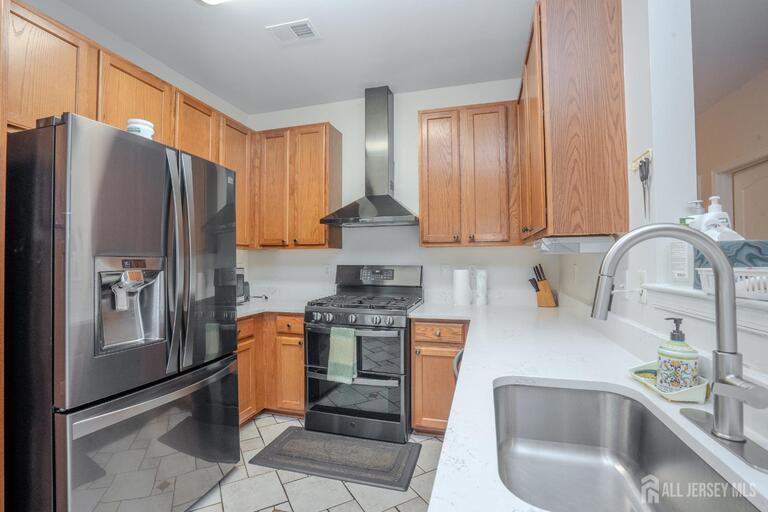 Photo 15 of 1101 Cottonwood Court, North Brunswick NJ 08902, North Brunswick, NJ