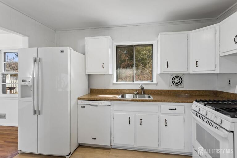 Photo 7 of 39 Gage Road, East Brunswick NJ 08816, East Brunswick, NJ
