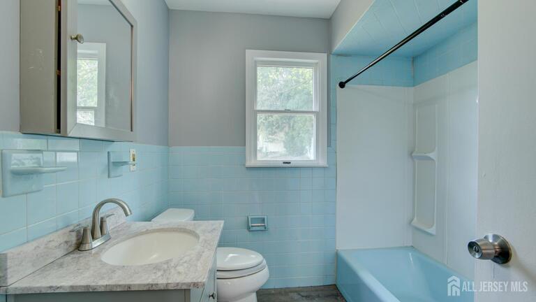 Photo 9 of 195 Pulaski Avenue, Sayreville NJ 08872, Sayreville, NJ