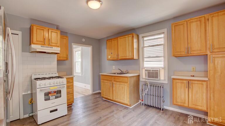 Photo 4 of 195 Pulaski Avenue, Sayreville NJ 08872, Sayreville, NJ