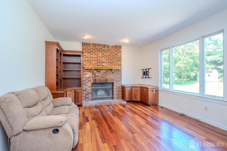 Photo 16 of 32 W Kincaid Drive, West Windsor NJ 08550, West Windsor, NJ