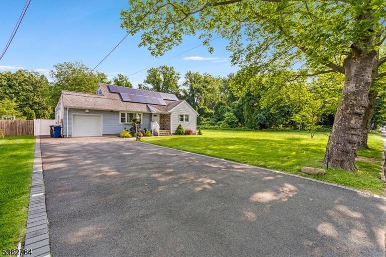 Property listing MLS 4007833 photo 1