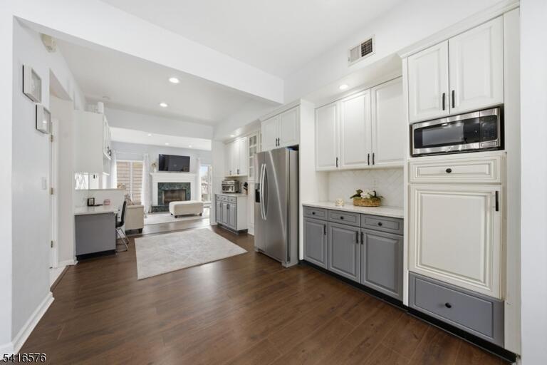 Property listing MLS 4014102 photo 8
