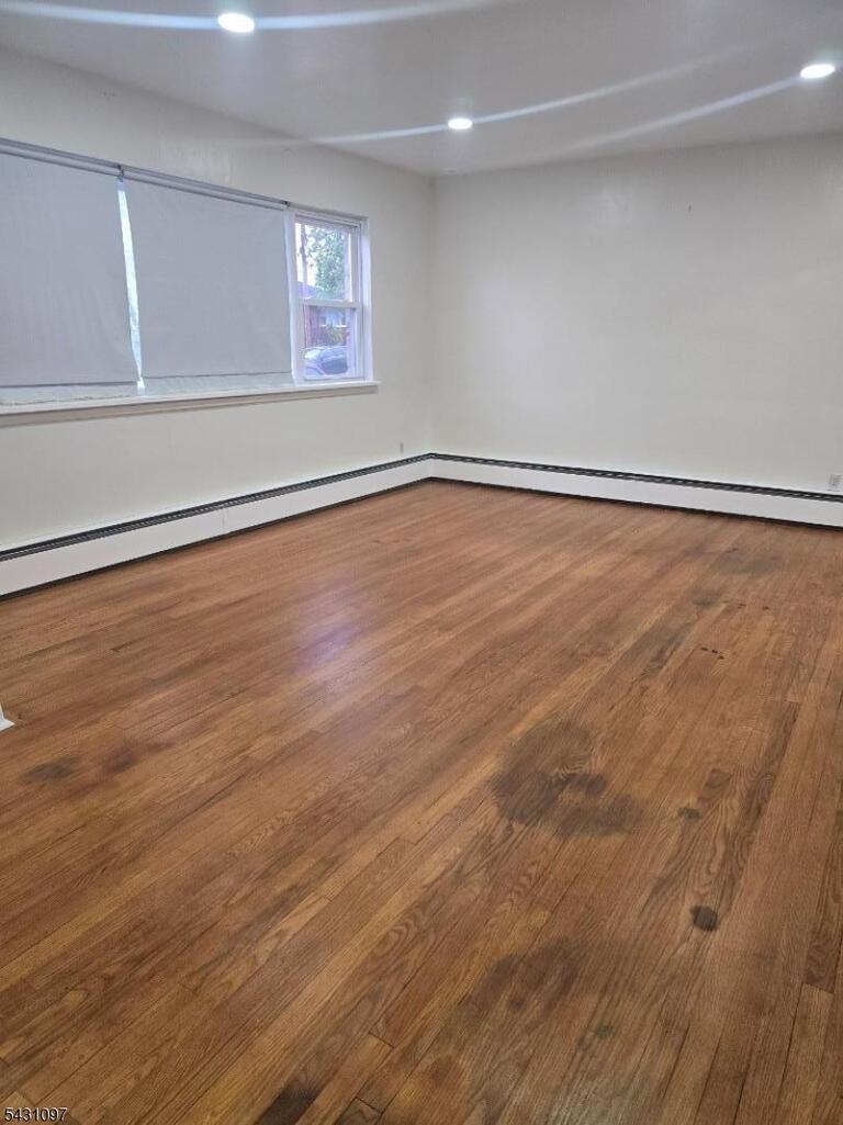 Property listing MLS 4026709 photo 3