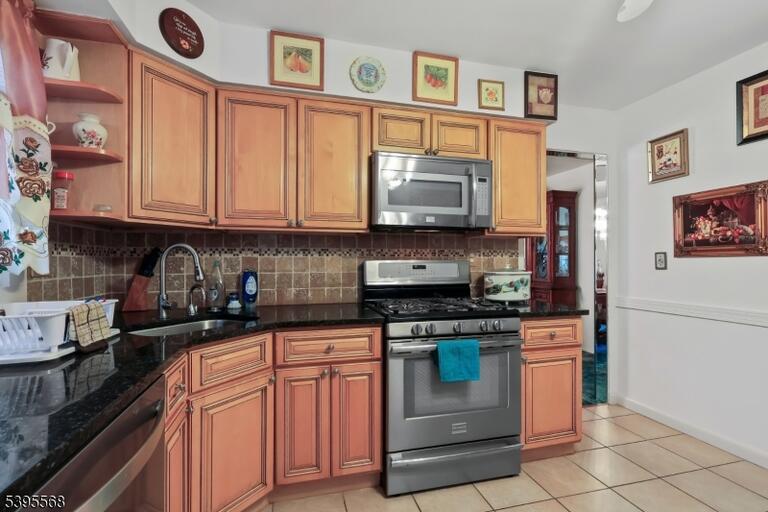 Property listing MLS 4026882 photo 11