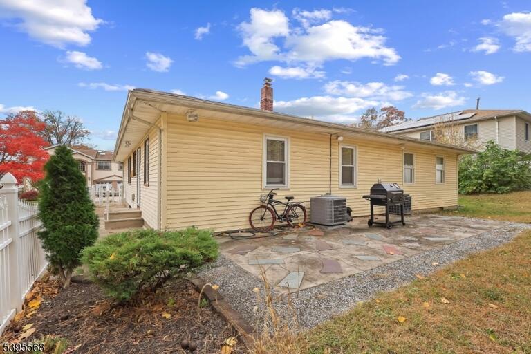 Property listing MLS 4026882 photo 33