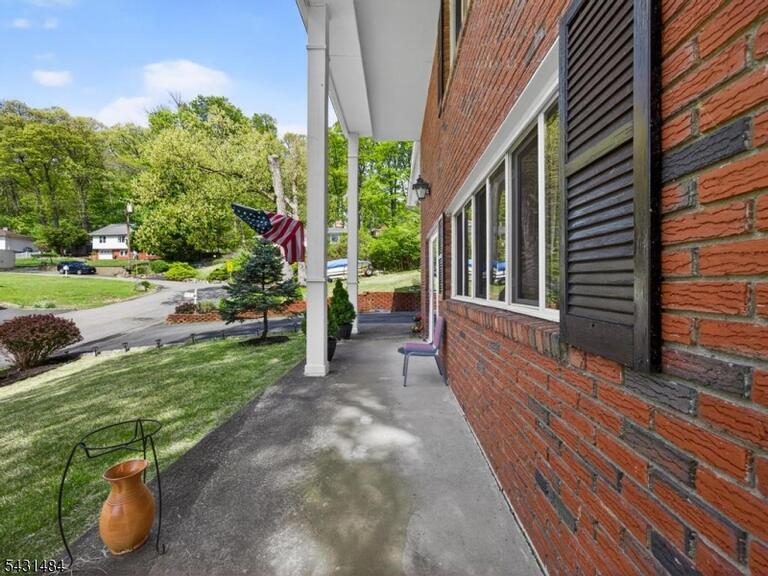 Property listing MLS 4027221 photo 44