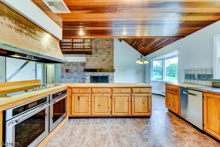 Property listing MLS 4027466 photo 16