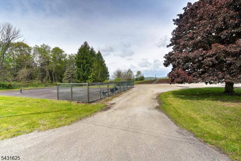 Property listing MLS 4027466 photo 34