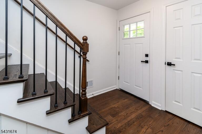 Property listing MLS 4028041 photo 5