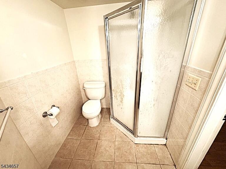 Property listing MLS 4030332 photo 28