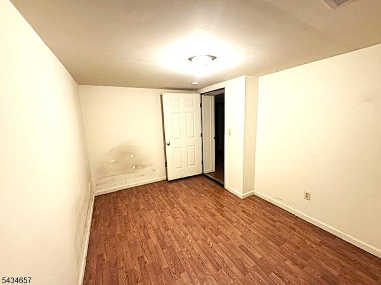 Property listing MLS 4030332 photo 32