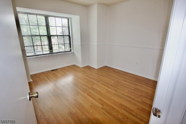 Property listing MLS 4032173 photo 21