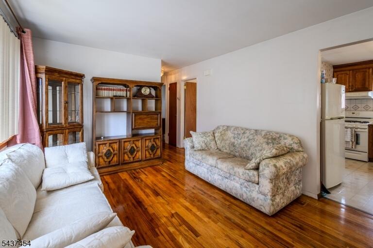 Property listing MLS 4032452 photo 6