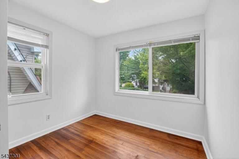 Property listing MLS 4033045 photo 9