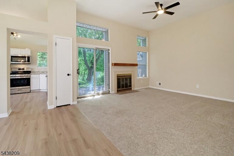 Property listing MLS 4033327 photo 4