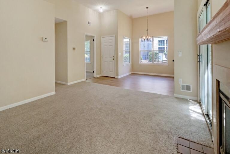 Property listing MLS 4033327 photo 5