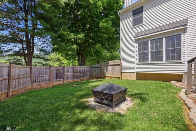 Property listing MLS 4035828 photo 34