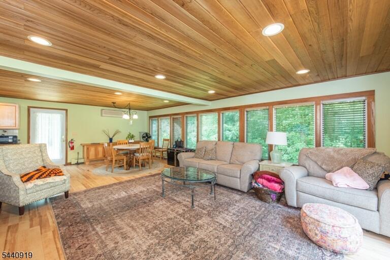 Property listing MLS 4035992 photo 14