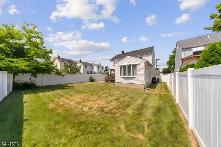 Property listing MLS 4036030 photo 11