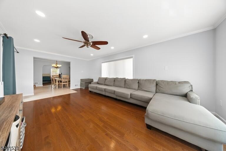 Property listing MLS 4036030 photo 7