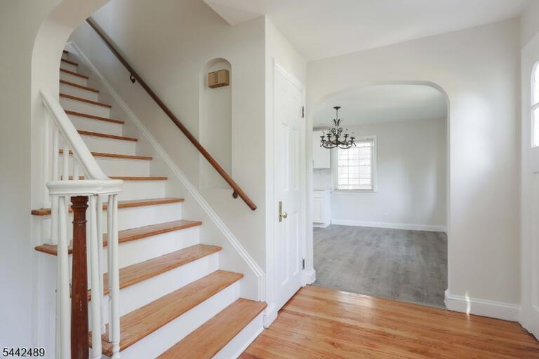 Property listing MLS 4037398 photo 6